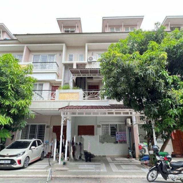 LA Link house For Rent In Borey Peng Huoth