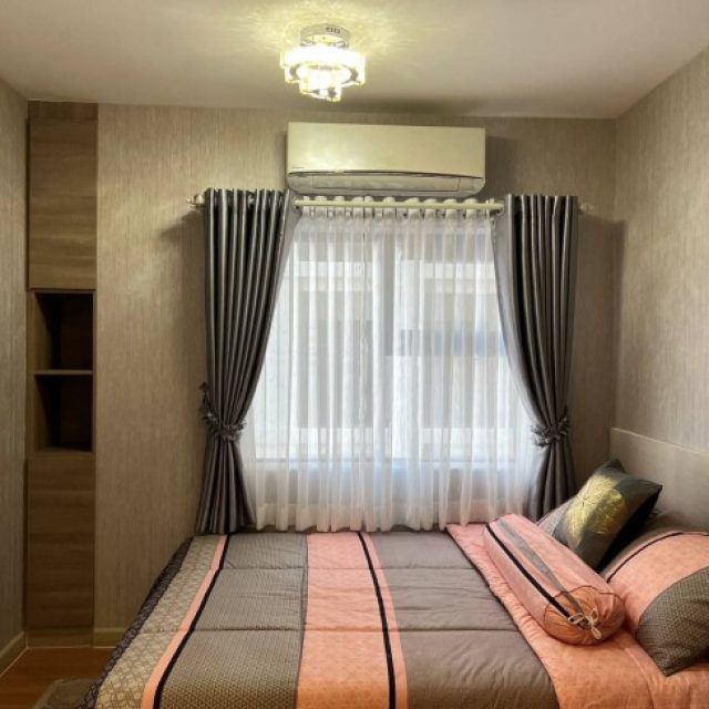 Condo for rent at floor 16