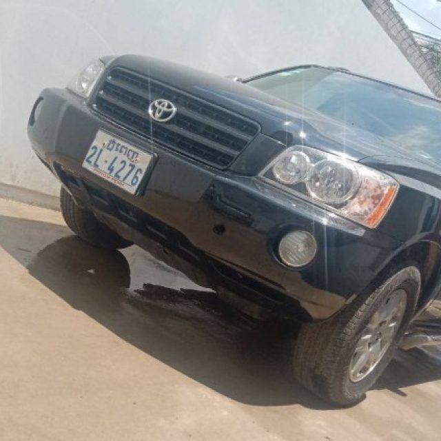 🚙 Toyota Highlander 01 ប៉ុង1
