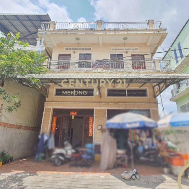 ផ្ទះល្វែង សម្រាប់លក់ នៅគោកឃ្លាង