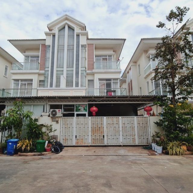 Villa Twin for sale at Borey Chip Mong Land