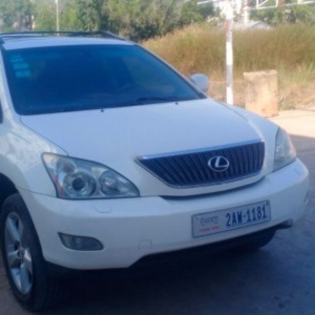 Lexus RX330 Year 2005