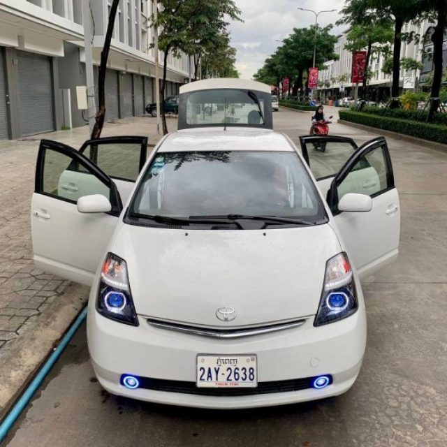 Prius_08_Half Full (ម៉ៃតិច)
