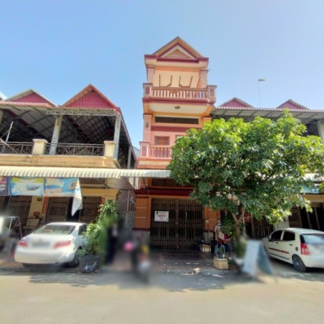 ផ្ទះល្វែងសម្រាប់លក់