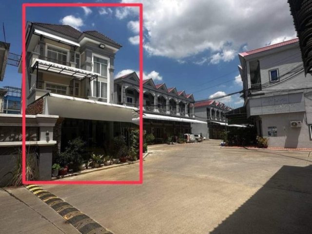 ផ្ទះវីឡាទោលលក់