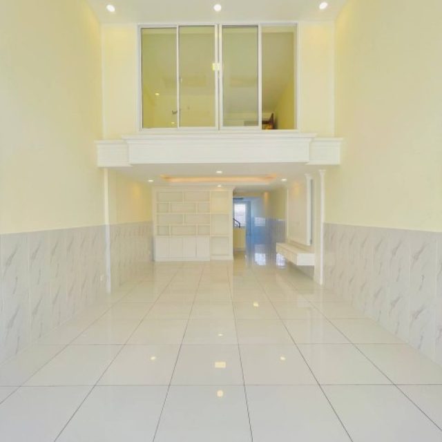 ផ្ទះអាជីវកម្មសម្រាប់ជួល នៅបុរីភ្នំពេញថ្មី