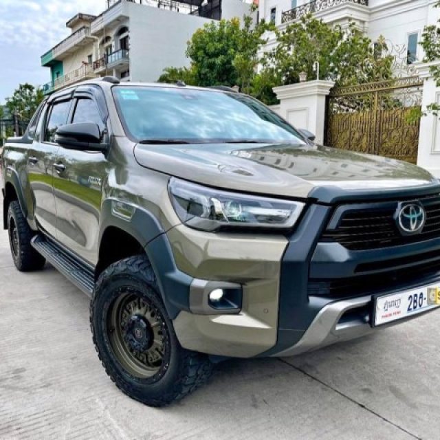 រៀបចំរួចហើយបងបង Toyota Hilux Revo Rally