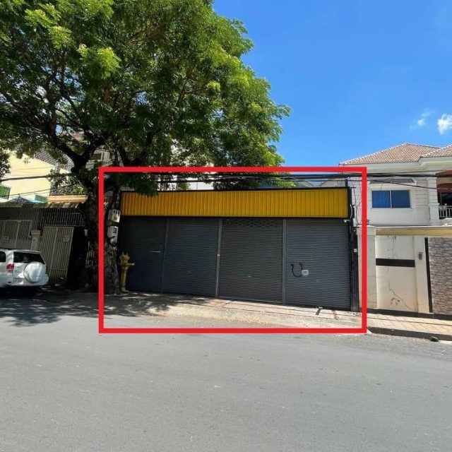 ឃ្លាំងសម្រាប់ជួលនៅ ទឹកល្អក់