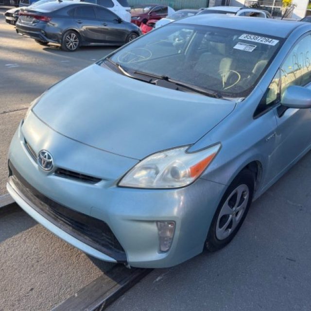 Prius 2013 Option2