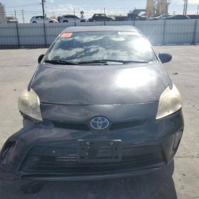 Prius 2012 ប្រផេះ ឡានCali