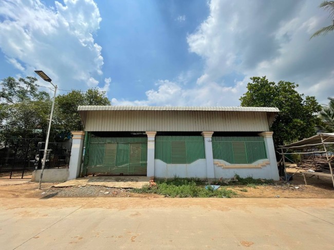 ដីលក់ភូមិតាជោ ស្រុកល្វាឯម