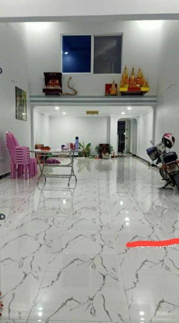 ផ្ទះលក់ឈូកវ៉ា2លក់បន្ទាន់